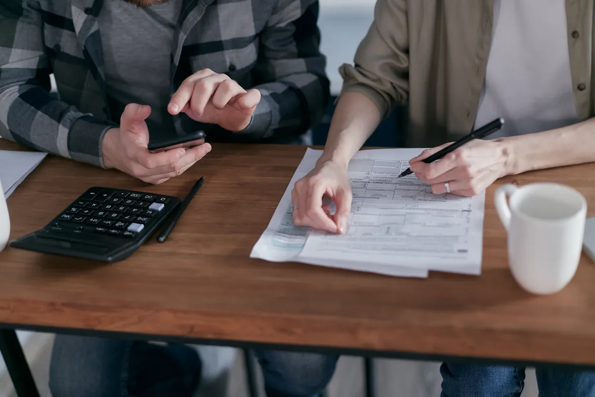 Going over the HSA withdrawal rules and the taxes owed on a non-medical withdrawal before age 65